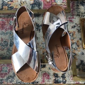 Flamingo platform sandals- silver